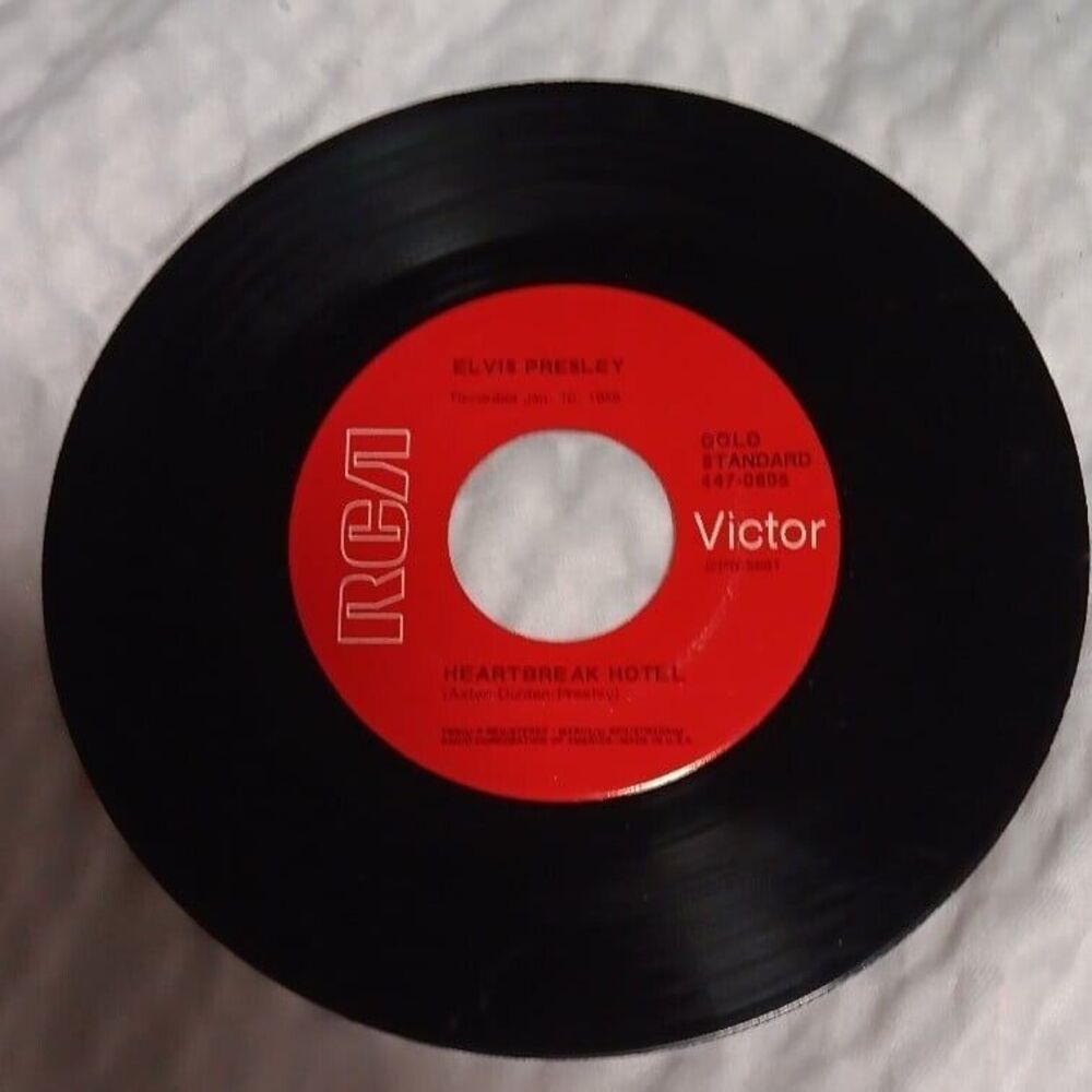 Elvis Presley: Heartbreak Hotel Audio Vinyl 45 Record Gold Standard 447-0605